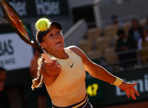 Mirra Andreeva and Jasmine Paolini reach French Open semis on day of shocks