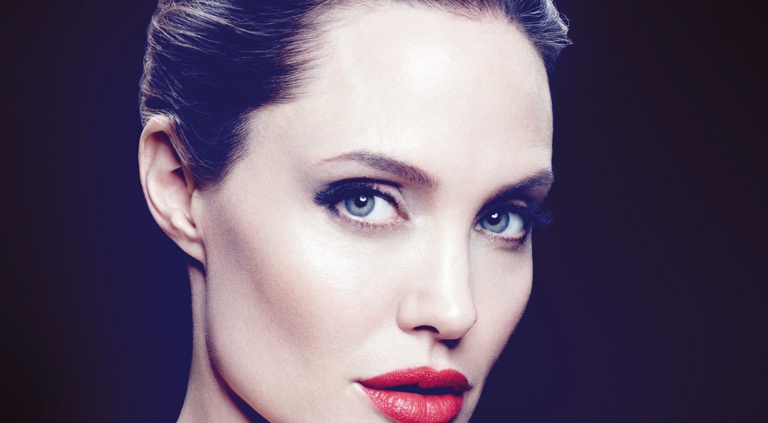 1500px x 827px - Angelina Jolie goes evil for twisted new fairytale | Independent.ie