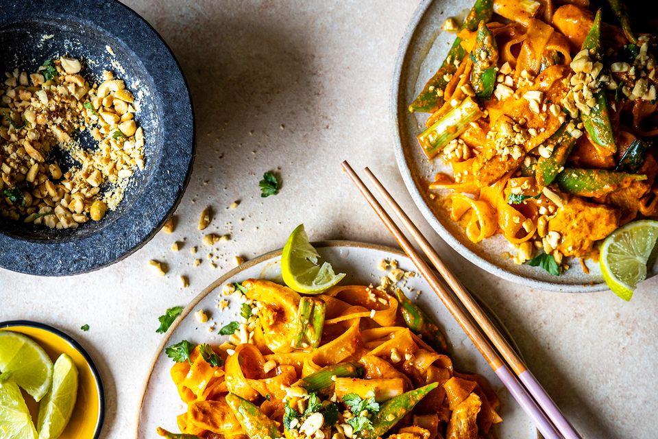 Donal Skehan – Speedy midweek meals you get on the dinner table in 30 minutes or less | Irish Independent Donal Skehan... 