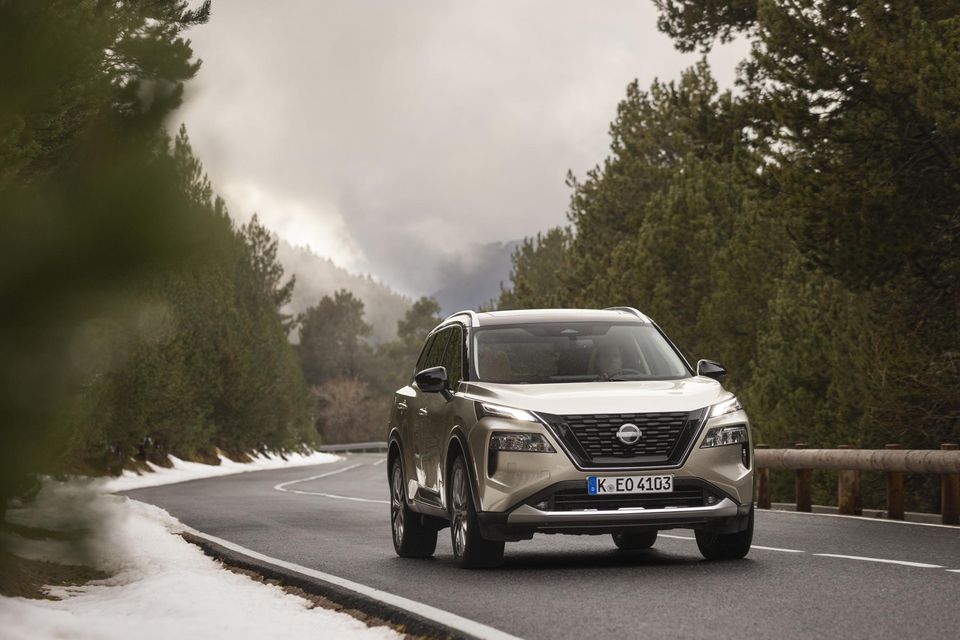 The new facelifted Nissan X-Trail can drive itself!