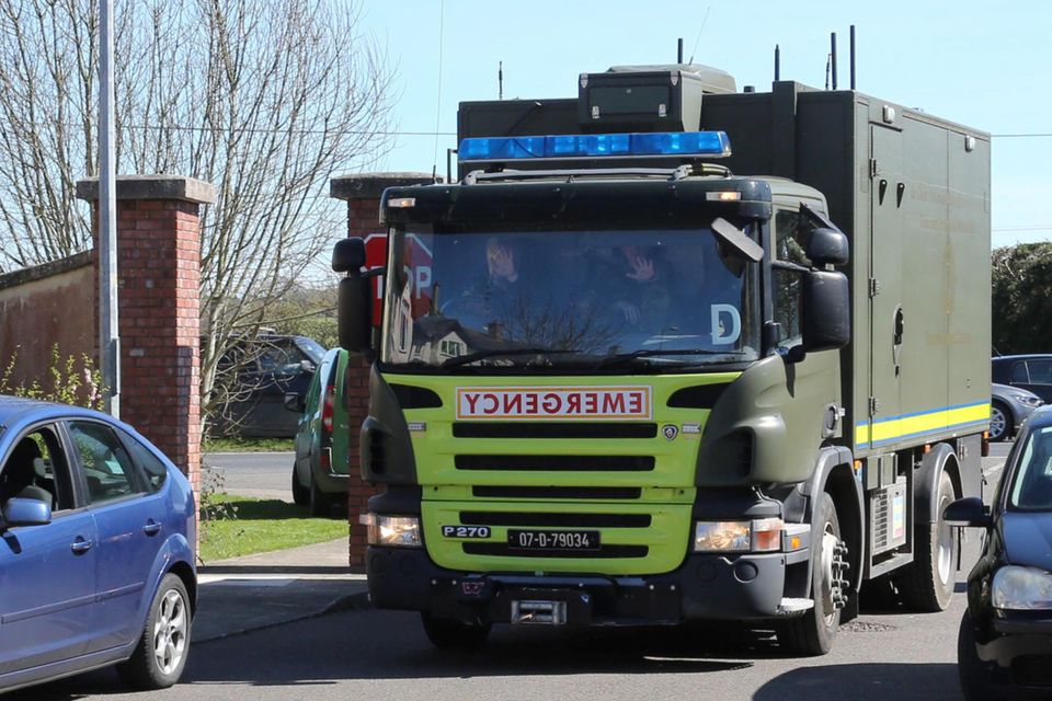 The bomb squad arriving at Fair Gate housing estate, Balycanew, Gorey where a device was reported under the car of Fiona Doyle