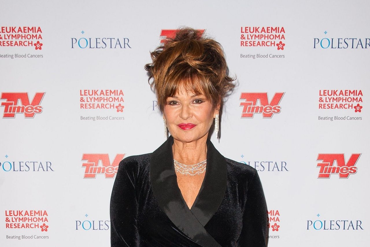 Stephanie Beacham plotting new Dynasty as she prepares to marry for second  time | Irish Independent