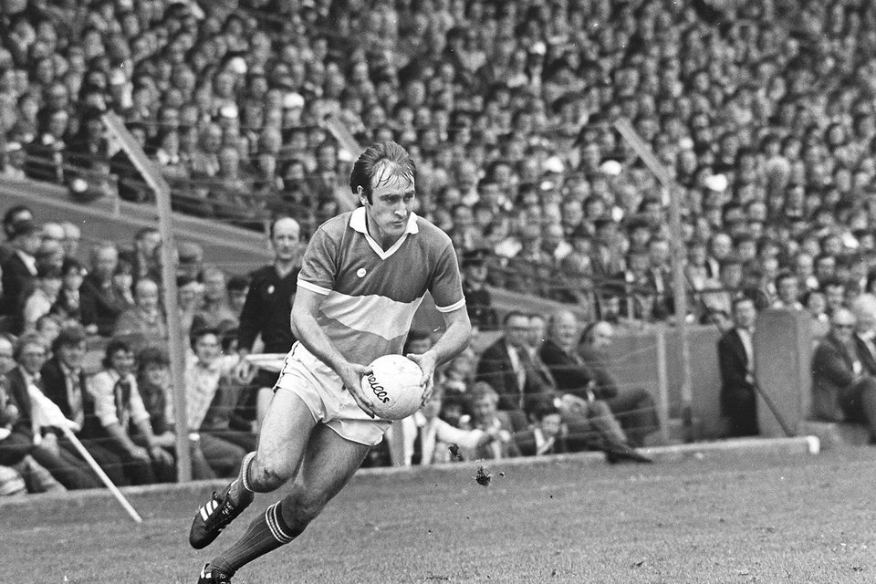 Kevin Kilmurray of Offaly in the 1980 Leinster Football Championships semi-final against Kildare at Croke Park. Picture credit; Ray McManus / SPORTSFILE