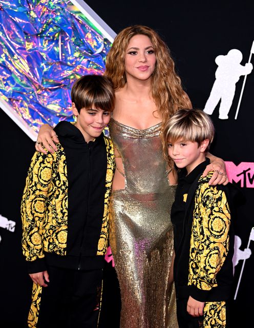 Shakira con sus hijos Milan y Sasha (Doug Peters/PA)