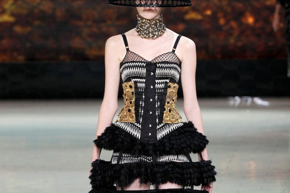 Alexander mcqueen outlet spring 2013