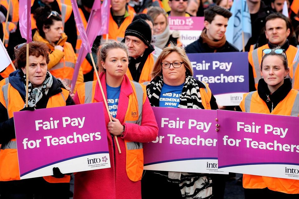 Hundreds of teachers kept up the pressure in a protest outside the Dáil yesterday. Photo: Steve Humphreys