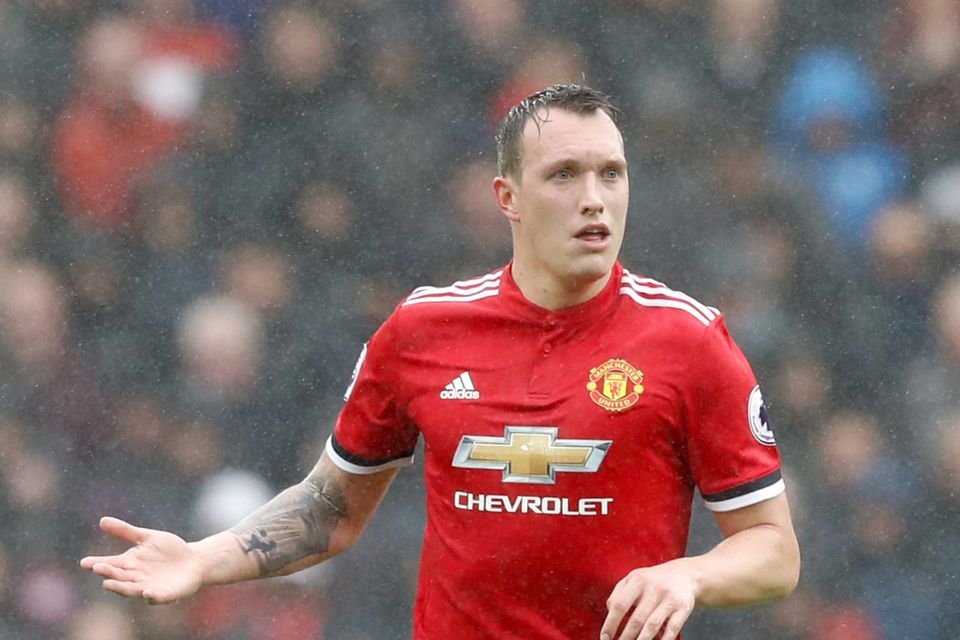 Phil Jones has urged Manchester United to stick together to come through their difficult run
