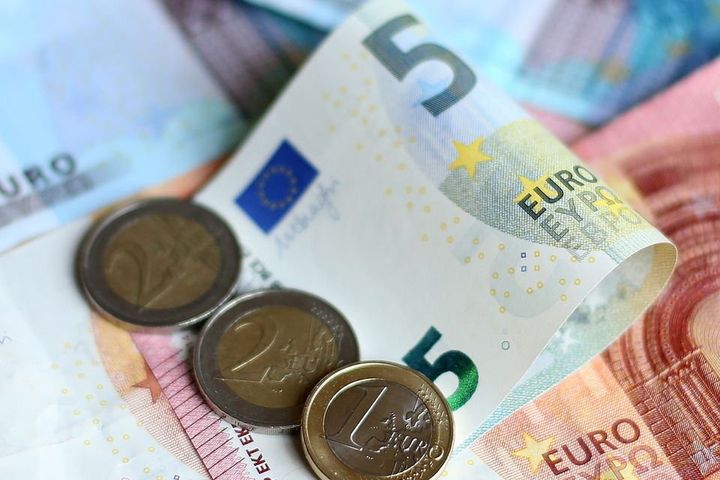 Gardaí investigating Wexford business person over rental of property
