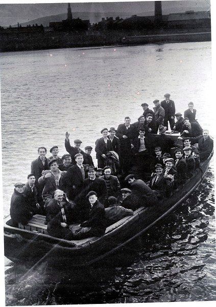 Dock workers on the original Liffey Ferry
