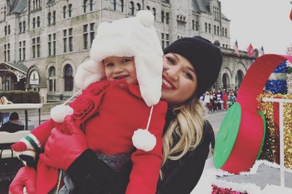 Kelly Clarkson and daughter River. Picture: Instagram
