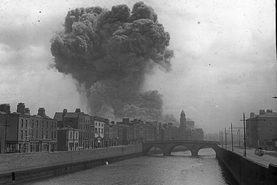 An explosion at the Four Courts during the Irish Civil War in 1922. Photo: Getty