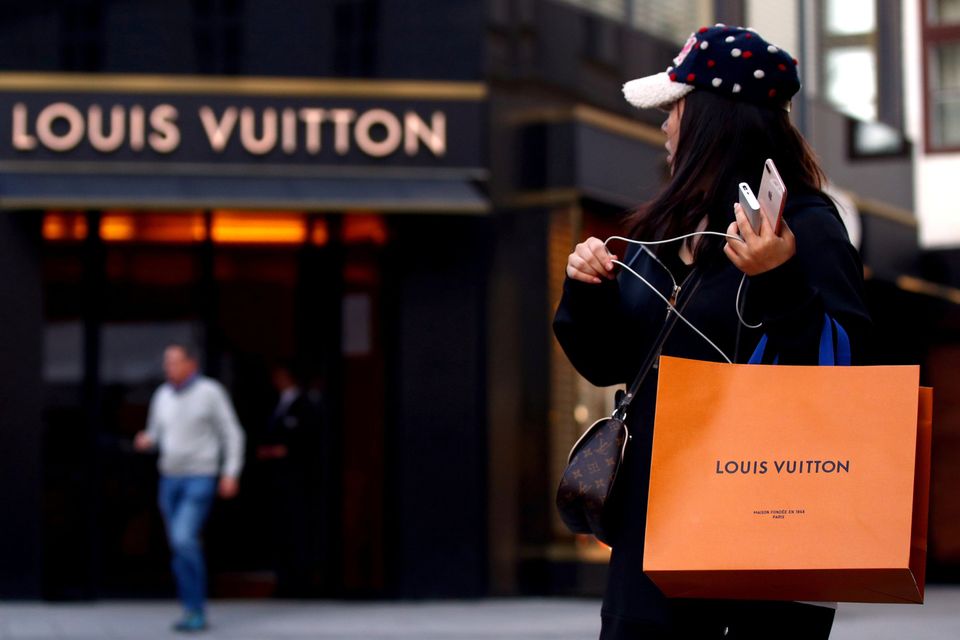 Louis vuitton 2024 shoppers