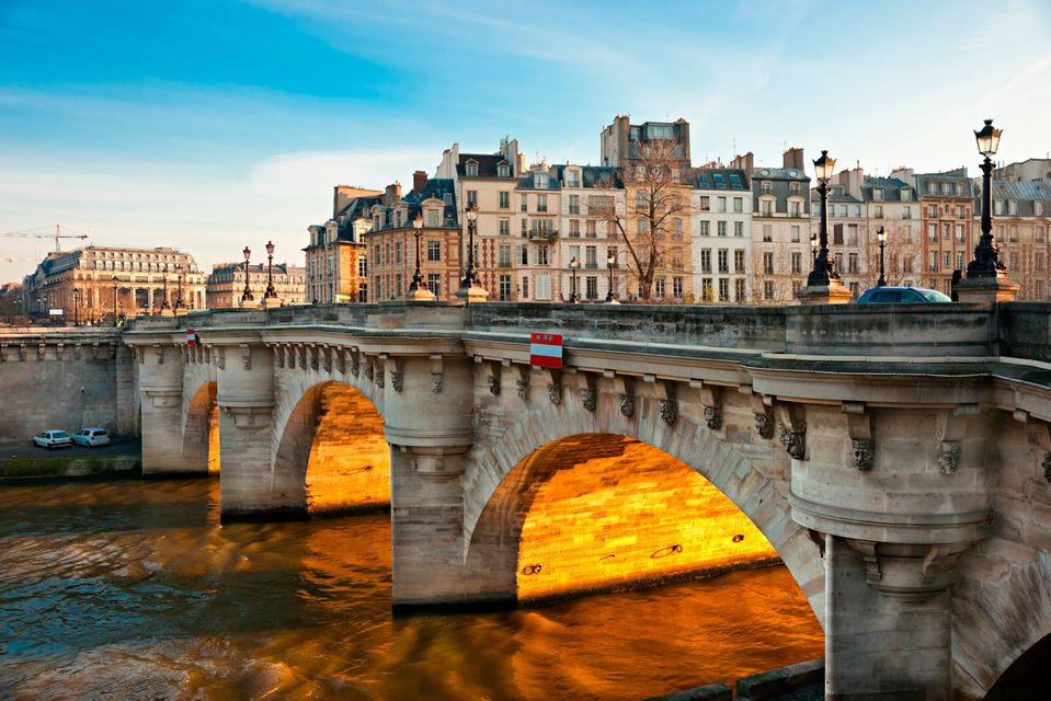 Pont neuf, Ile de la Cite, Paris. Photo: Deposit