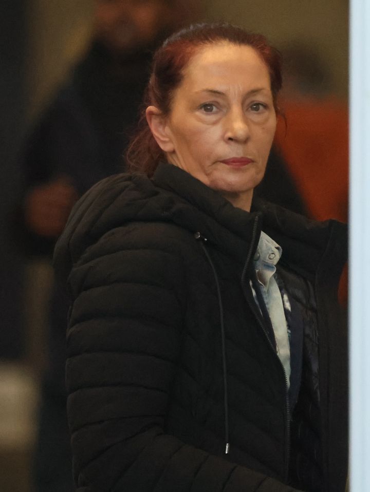 Community service for cafe manager who ‘dipped the till’