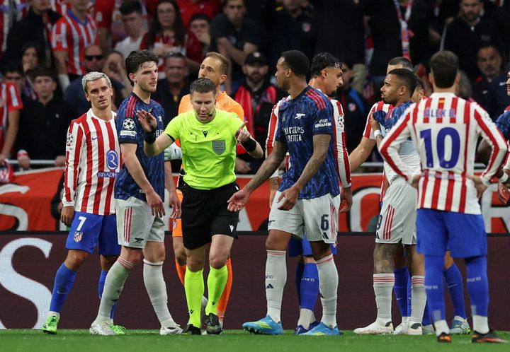 Penalty drama at both ends as Arsenal claim Champions League semi-final first leg draw at Atletico Madrid