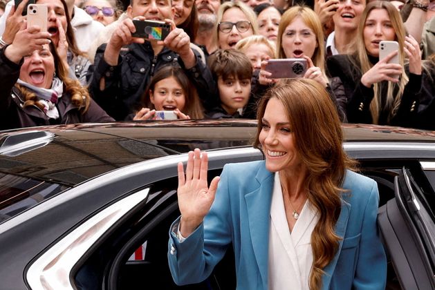 Italians give Kate Middleton warm welcome on her first trip since cancer treatment