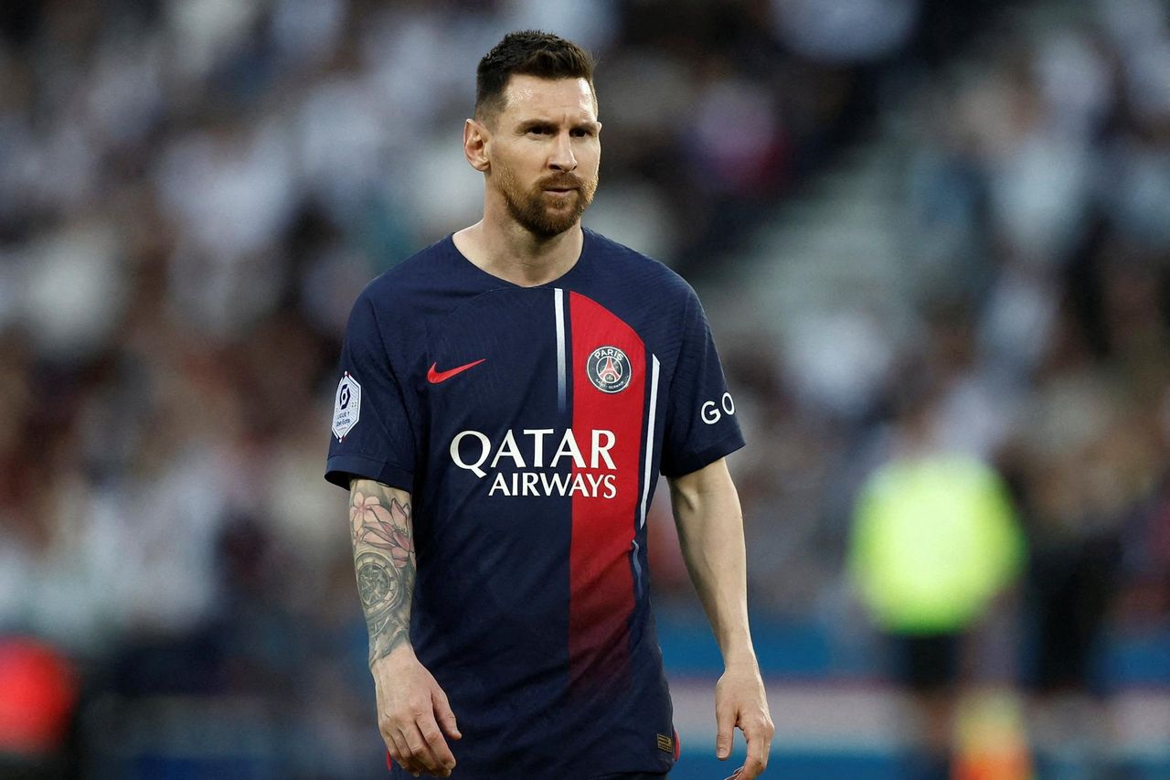Barcelona planning for Lionel Messi return from Paris Saint