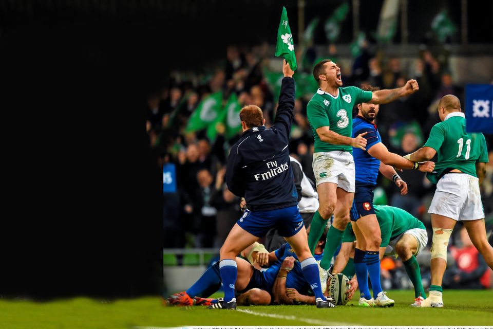 Ireland's Rob Kearney celebrates his side's victory at the final whistle. RBS Six Nations Rugby Championship, Ireland v France. Aviva Stadium,
