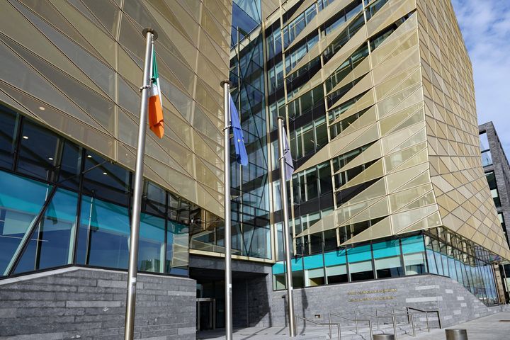 Cross-border lending by Irish banks is less than European average