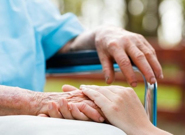 ‘Alarming increase’ in home care waiting lists in Offaly and Laois raised in Dáil