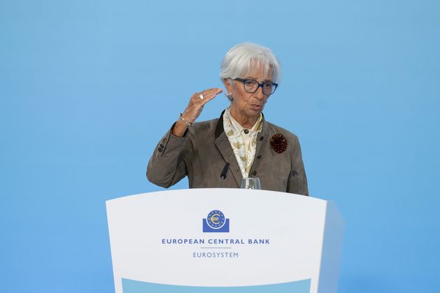 ECB holds interest rates unchanged at 2pc