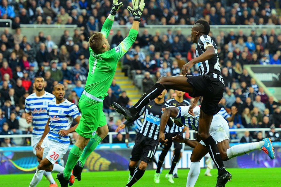 QPR's Robert Green claims a dangerous ball in the box. Photo credit: Mark Runnacles/Getty Images