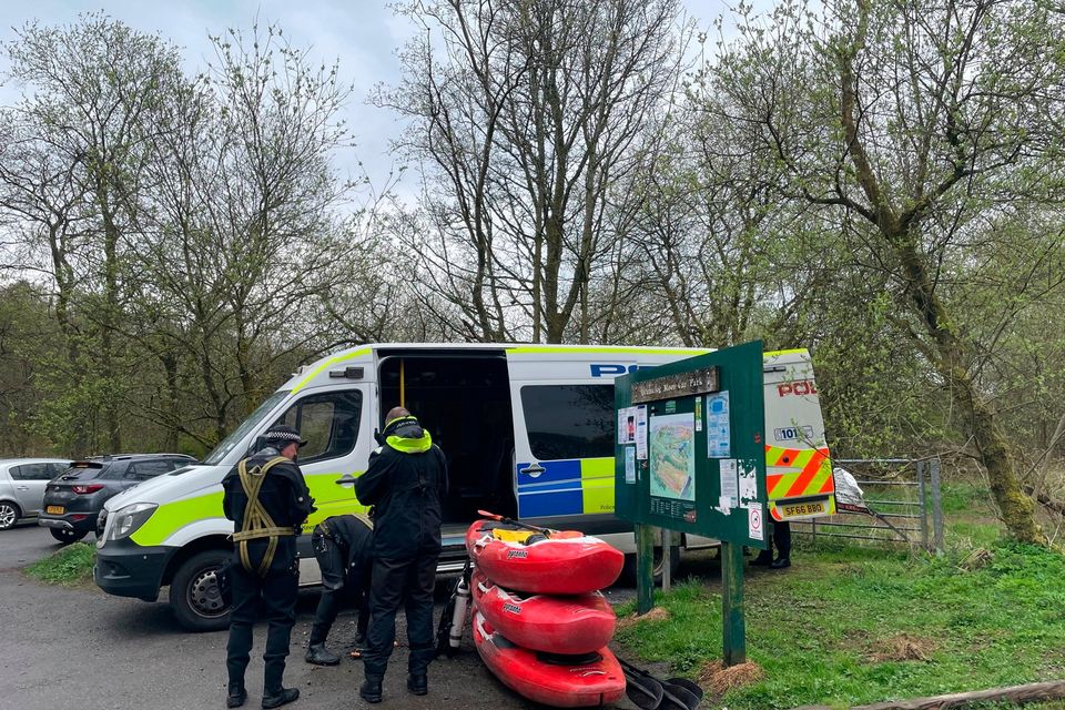 Police divers search for the fiancé of pregnant teacher Marelle Sturrock Photo: Lucinda Cameron/PA Wire