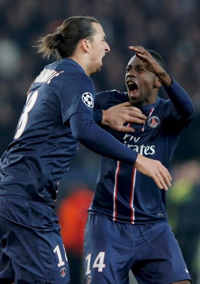 Paris St Germain's Zlatan Ibrahimovic (L) celebrates with Blaise Matuidi after scoring the equaliser against Barcelona