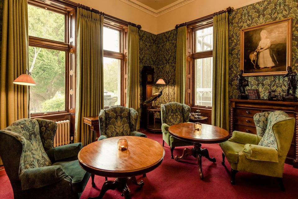 The intimate library at Cahernane