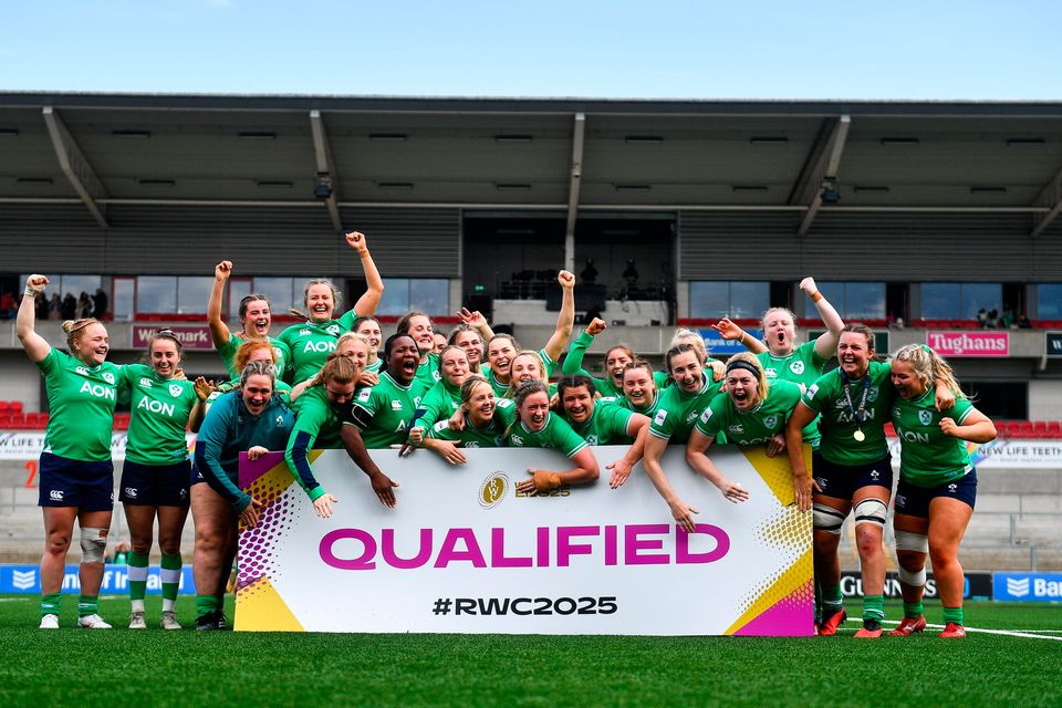 Ireland players celebrate qualification for the Women's Rugby World Cup 2025 after the Women's Six Nations Rugby Championship win over Scotland at the Kingspan Stadium in Belfast. Photo by Ben McShane/Sportsfile
