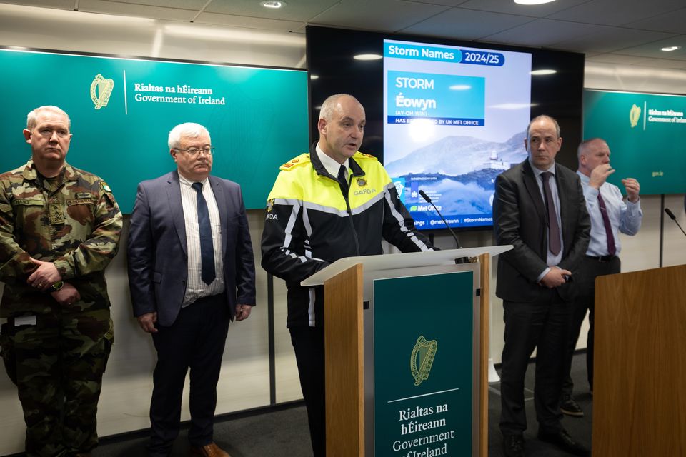 Superintendent Liam ⁣Geraghty, Garda Press Office speaking to the media ahead of storm Éowyn.
pic:Mark Condren