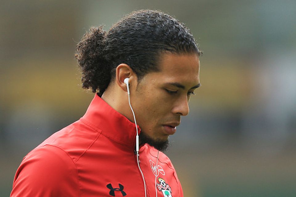 Virgil van Dijk of Southampton looks on during the Emirates FA Cup Third Round match between Norwich City and Southampton at Carrow Road on January 7, 2017 in Norwich, England.  (Photo by Stephen Pond/Getty Images)