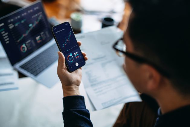 What should Simon Harris's new investment scheme look like - and who should it target?