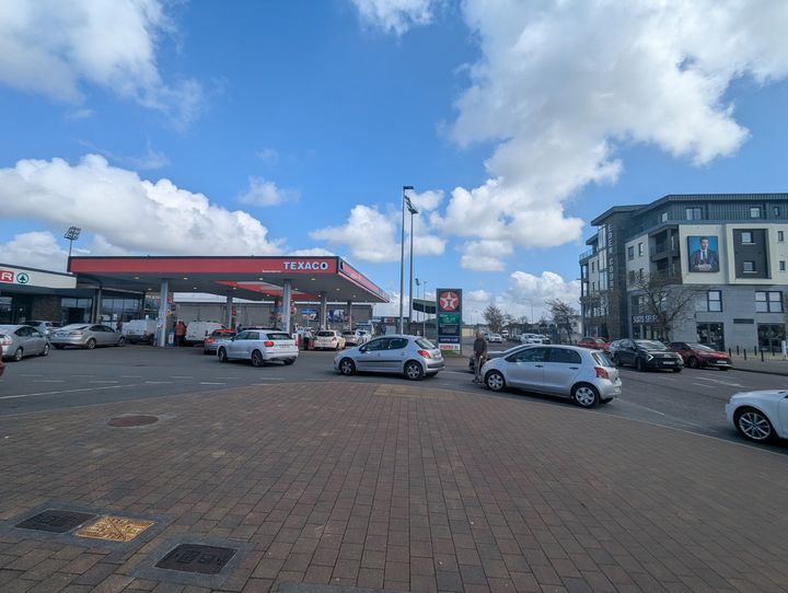 Majority of Kerry road users speak in support of fuel protests despite lengthy filling station queues