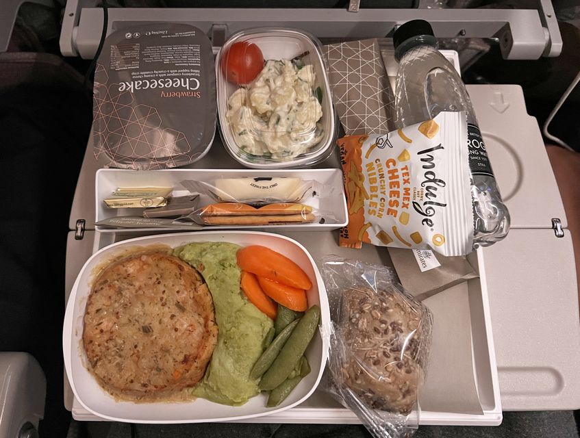 Pól's main meal on the Dublin to Dubai flight.