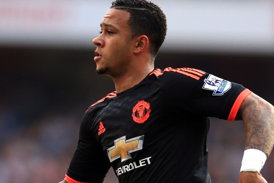 Man Utd flop Memphis Depay dons 'Peaky Blinders' outfit on Holland