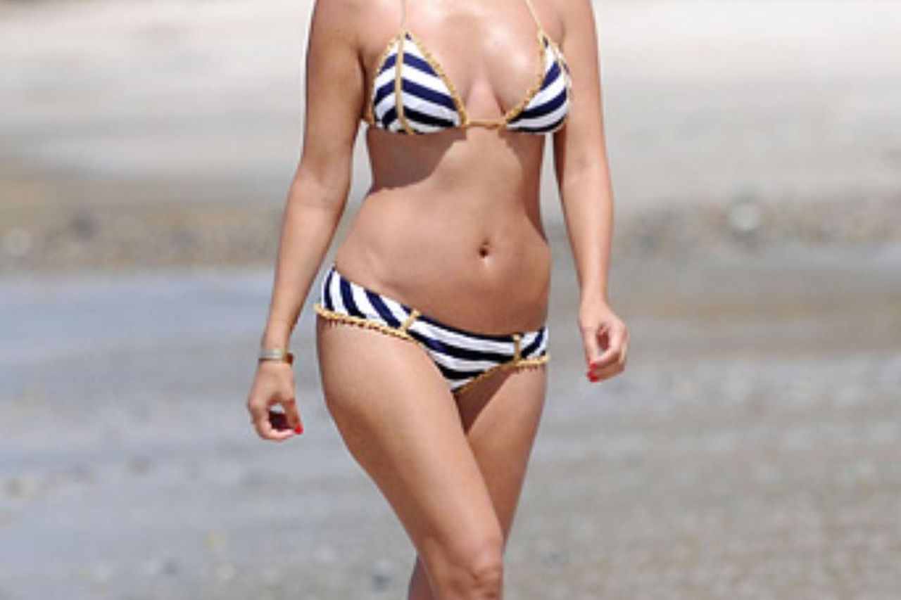 Celebrity bikini bodies | Irish Independent