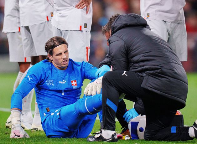 Switzerland call on rookie goalkeepers for Ireland clash as first choice Yann Sommer ruled out