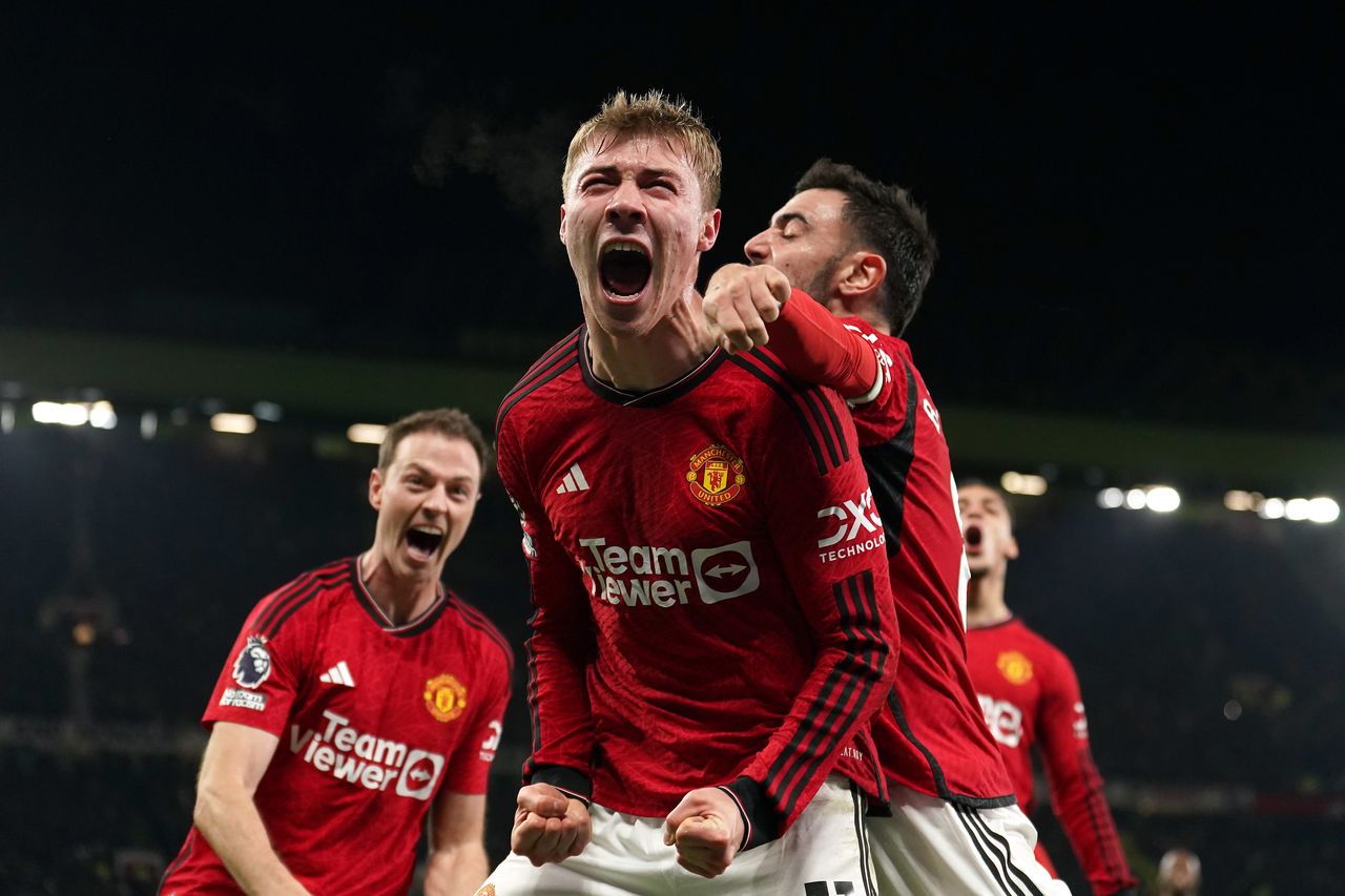 Rasmus Hojlund breaks Premier League duck as Man United come from two ...