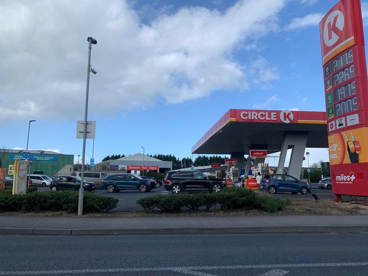‘This is the third service station I have chanced’ – Limerick motorists bear brunt as fuel queues grow with no resolution in sight