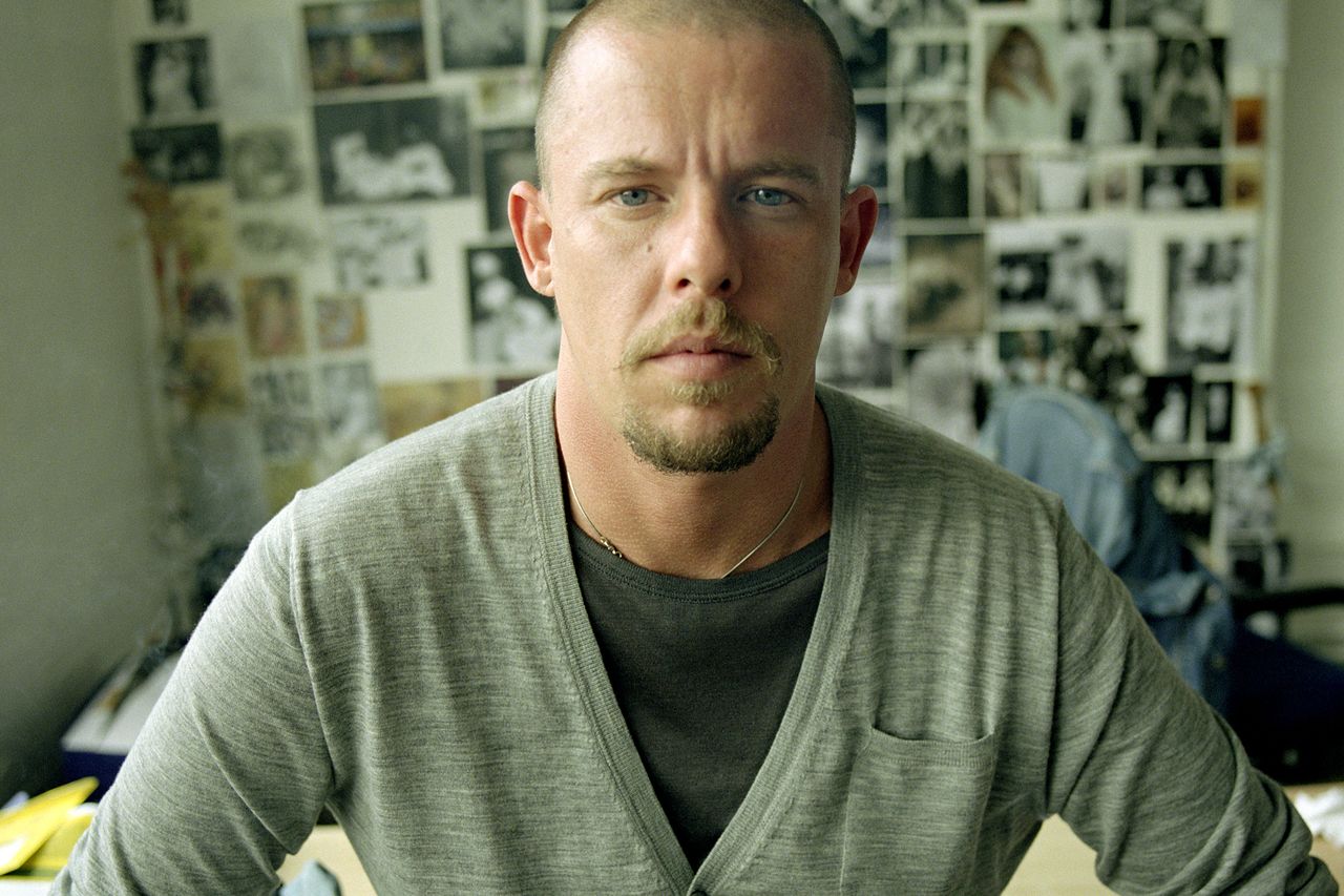 Alexander McQueen, the designer who dressed (and dissed!) the A