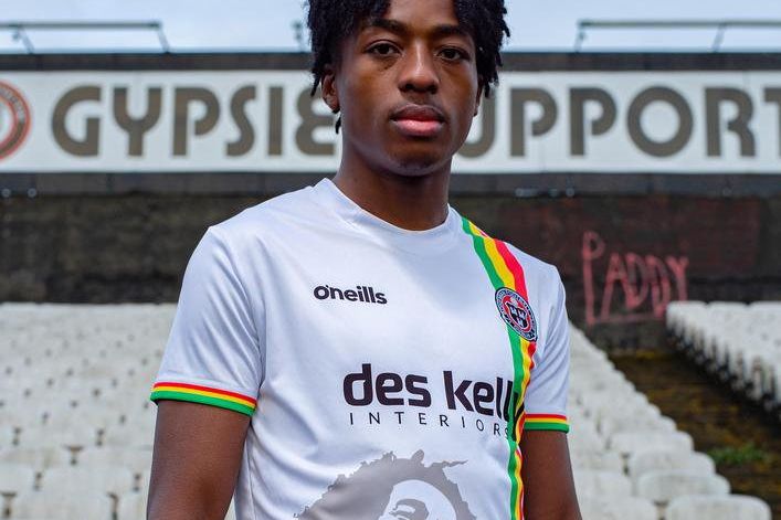 Irish Soccer Club Creates Bob Marley Jersey Paying Tribute To Late Singer's  Final Outdoor Concert