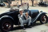 thumbnail: Ryan O'Neal sits with Tatum O'Neal in a scene from the film 'Paper Moon'. Photo: Columbia Pictures/Getty Images