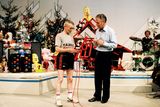 thumbnail: Skipping world record attempt on 'Late Late' toy show (1982)