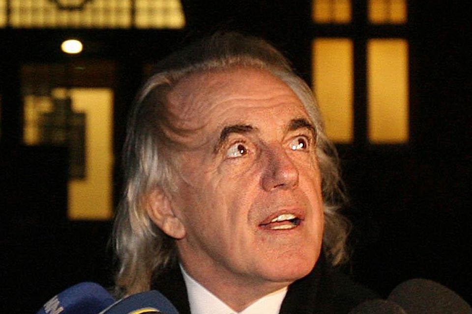 Nightclub tycoon Peter Stringfellow dies aged 77 | Irish Independent
