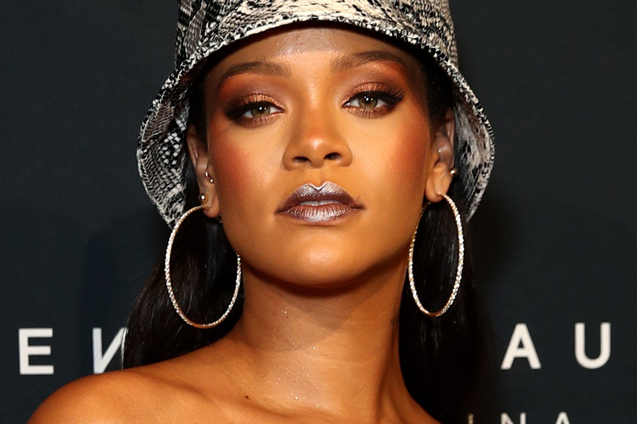 Rihanna now world's richest female musician, thanks to Fenty Beauty