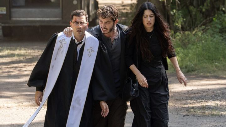 ‘Big Mistakes’ review: Dan Levy channels ‘Schitt’s Creek’s’ petty siblings for big laughs in new comedy