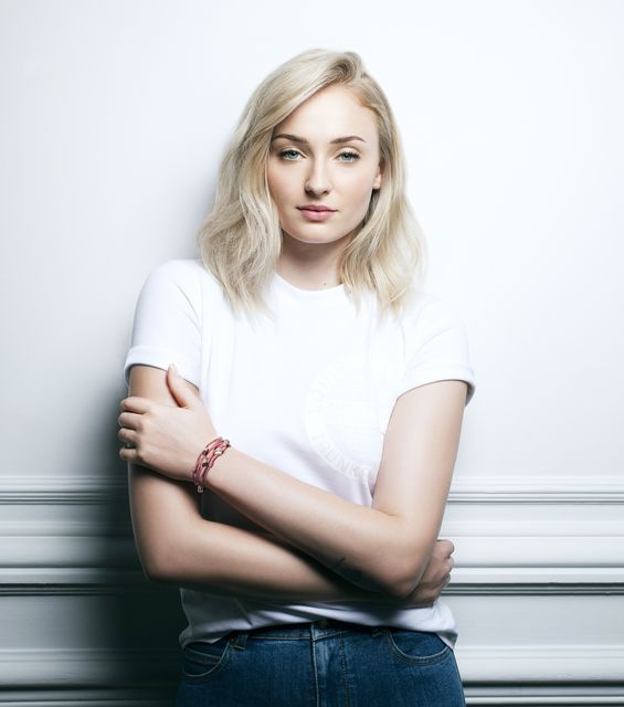 Sophie Turner Designs This Year's Louis Vuitton Bracelet for UNICEF -  theFashionSpot