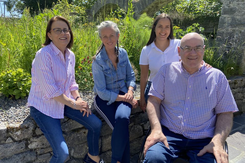 Big Life Fix, series two, episode two, expert Lorna Ross with David Tarpey, his wife Lucille and daughter Maria. Source: RTÉ