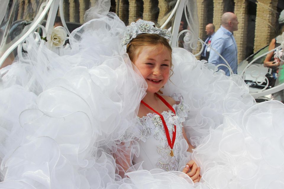 Thelma's Big Irish Communion sees family fork out thousands for Snow White  themed day | Independent.ie
